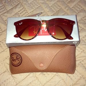 Sunglasses 😎